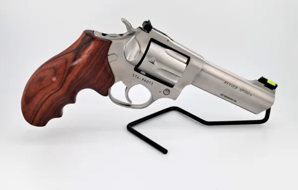 Ruger SP101; .357 Magnum; Custom Grip; MA OK